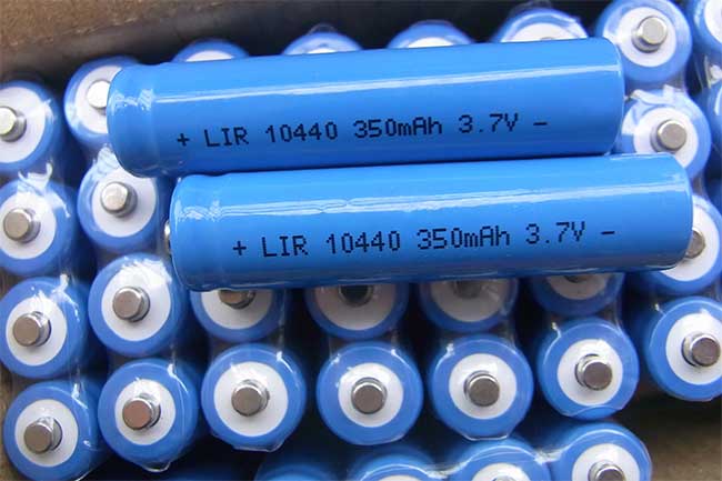 鋰電池生產(chǎn)車間濕度怎么控制?鋰電池車間用除濕機(jī)